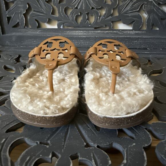 Tory Burch Miller Cloud Shearling Sandals Women’s 7.5 Tan Leather Logo Thong - Picture 8 of 10